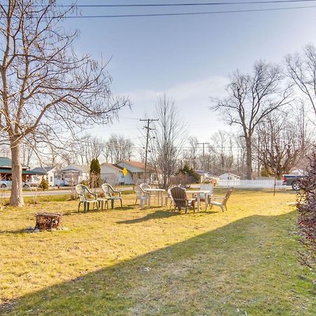 Charming Cottage With Yard Less Than 1 Mi To Lake Erie! Geneva Eksteriør bilde