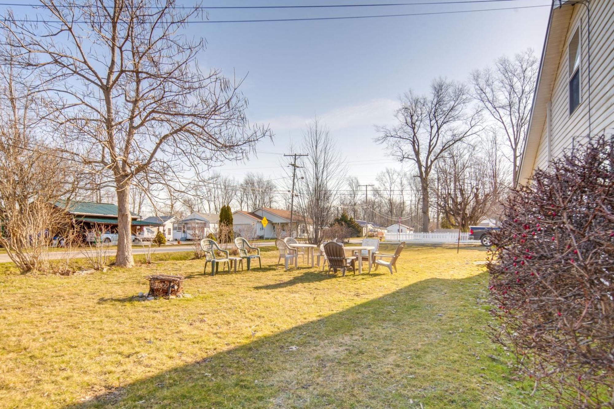 Charming Cottage With Yard Less Than 1 Mi To Lake Erie! Geneva Eksteriør bilde